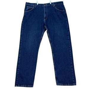Wrangler Jeans Mens 40x30 Medium Wash Straight Leg Denim Flat Front 5 Pocket EUC